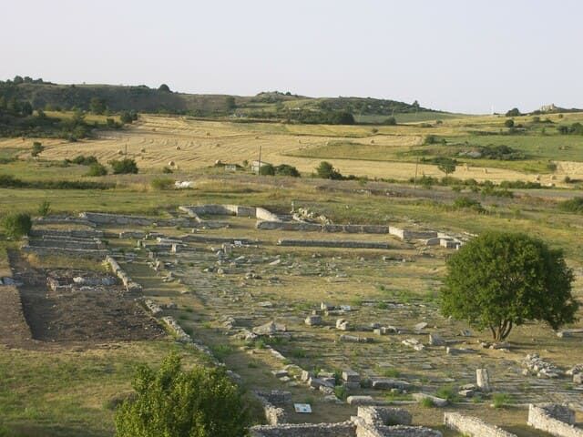 The forum of Iuvanum on the Montenerodomo plateau