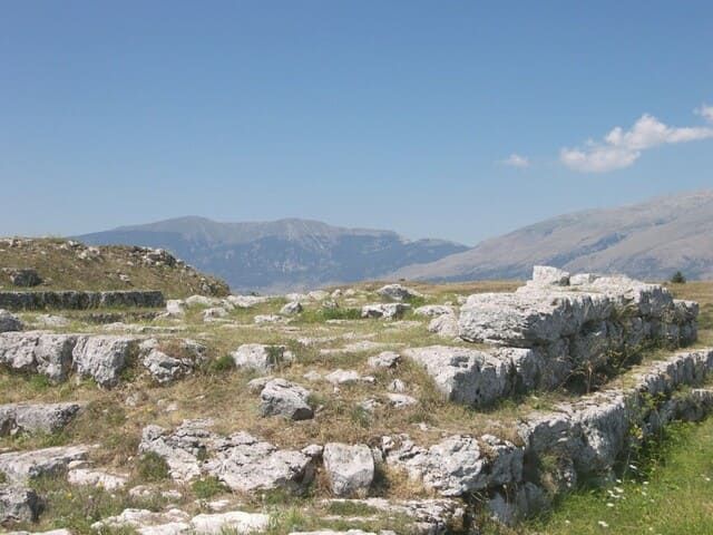 The bases of the two Italic temples on the acropolis